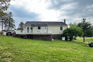 1577 Streamside Dr, Chambersburg, PA 17202 - Photo 13