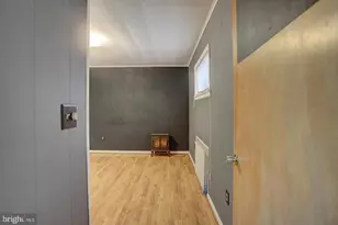 230 W 2nd St, Waynesboro, PA 17268 - Photo 21