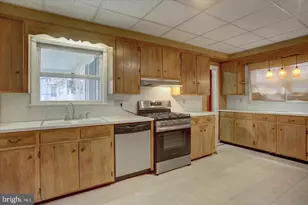 230 W 2nd St, Waynesboro, PA 17268 - Photo 17