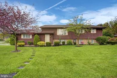 139 Park Place West W, Shippensburg, PA 17257 - Photo 1