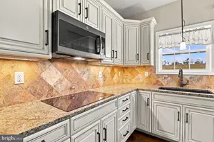 8011 Hidden Valley Ln, Waynesboro, PA 17268 - Photo 17