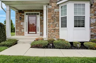 1236 Dallas Dr, Greencastle, PA 17225 - Photo 3