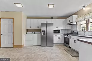 351 E E Catherine St, Chambersburg, PA 17201 - Photo 21