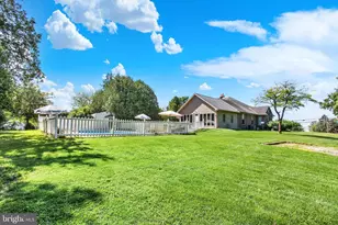 815 E Main St, Waynesboro, PA 17268 - Photo 39