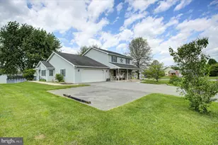 322 Elmont Cir, Shippensburg, PA 17257 - Photo 5