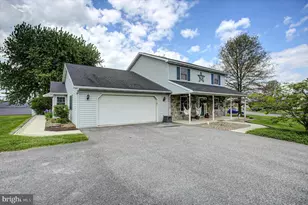 322 Elmont Cir, Shippensburg, PA 17257 - Photo 7