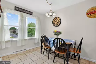 824 Woodlawn Dr, Chambersburg, PA 17201 - Photo 17