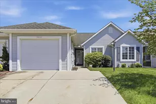 3822 Farmstead Dr, Fayetteville, PA 17222 - Photo 1