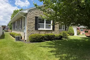 175 Orchard Cir, Greencastle, PA 17225 - Photo 5