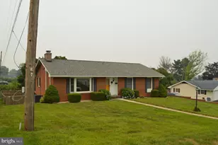 328 Antietam Dr, Waynesboro, PA 17268 - Photo 3