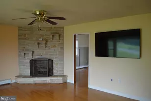 328 Antietam Dr, Waynesboro, PA 17268 - Photo 7