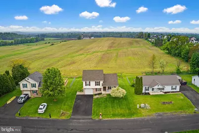3744 Mountain Shadow Circle, Fayetteville, PA 17222 - Photo 3