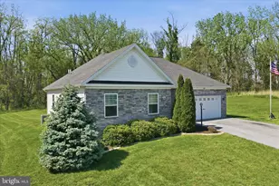 457 Ambassador Pl, Chambersburg, PA 17202 - Photo 31