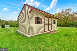 2248 Philadelphia Ave, Chambersburg, PA 17201 - Photo 5