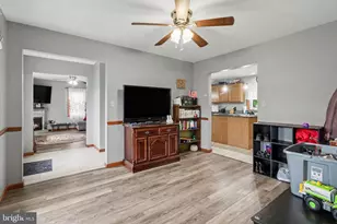 3750 Manor Ln, Chambersburg, PA 17202 - Photo 9