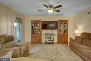 427 Bradley Ln, Shippensburg, PA 17257 - Photo 11