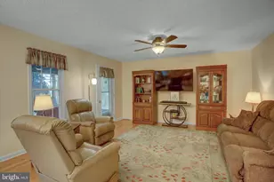 427 Bradley Ln, Shippensburg, PA 17257 - Photo 11