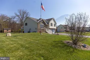 1753 Raven Dr, Chambersburg, PA 17202 - Photo 1
