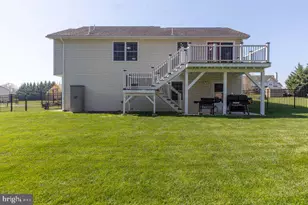 1753 Raven Dr, Chambersburg, PA 17202 - Photo 9