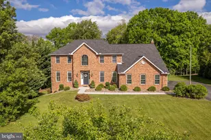 2384 Castlegreen Dr, Greencastle, PA 17225 - Photo 95