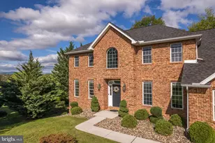 2384 Castlegreen Dr, Greencastle, PA 17225 - Photo 89