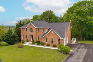 2384 Castlegreen Dr, Greencastle, PA 17225 - Photo 61