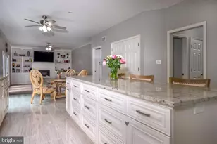 2384 Castlegreen Dr, Greencastle, PA 17225 - Photo 17