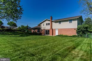 17 Kensington Dr, Chambersburg, PA 17201 - Photo 11