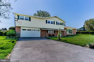 17 Kensington Dr, Chambersburg, PA 17201 - Photo 9