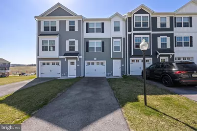 886 Setting Sun Ln, Chambersburg, PA 17201 - Photo 1