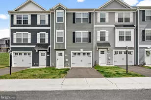 871 Setting Sun Ln, Chambersburg, PA 17201 - Photo 1