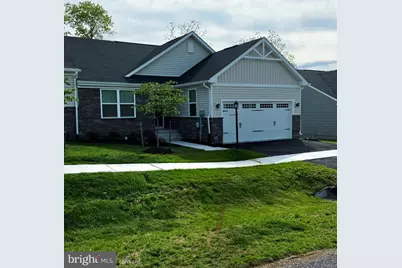 1864 Shannon Drive S, Greencastle, PA 17225 - Photo 3