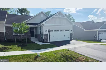 1864 Shannon Drive S, Greencastle, PA 17225 - Photo 3