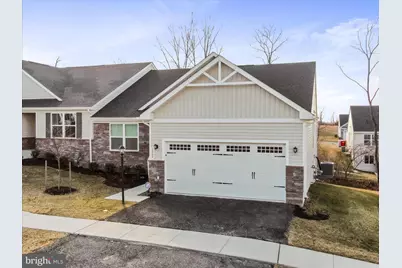 1864 Shannon Drive S, Greencastle, PA 17225 - Photo 7