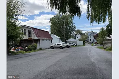 220 & 220 1/2 W Main Street, Waynesboro, PA 17268 - Photo 5