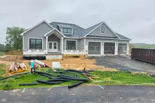 10845 Sierra Dr, Waynesboro, PA 17268 - Photo 1