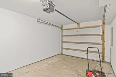 8820 Hillside Way, Waynesboro, PA 17268 - Photo 7