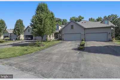 915 Quail Run Drive, Waynesboro, PA 17268 - Photo 3