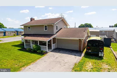2374 Greene Street, Chambersburg, PA 17201 - Photo 3