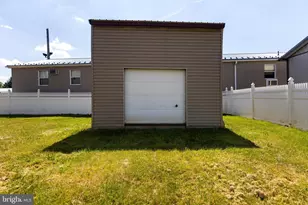 2374 Greene St, Chambersburg, PA 17201 - Photo 55