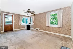 227 Philadelphia Ave, Waynesboro, PA 17268 - Photo 31