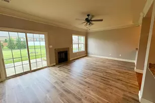 204 Whitley Dr, Chambersburg, PA 17201 - Photo 5