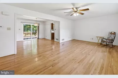 11302 Crofton Circle, Waynesboro, PA 17268 - Photo 7