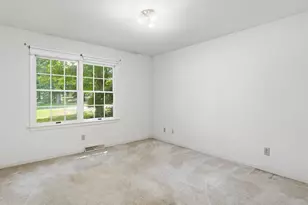 11302 Crofton Cir, Waynesboro, PA 17268 - Photo 27