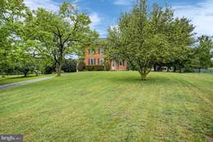 1655 Farm Ln, Greencastle, PA 17225 - Photo 3