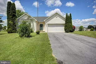 2849 Galaxy Dr, Chambersburg, PA 17202 - Photo 3