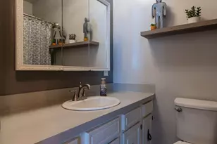 901 Cypress St, Chambersburg, PA 17201 - Photo 27