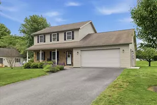 384 Leedy Way E, Chambersburg, PA 17202 - Photo 3