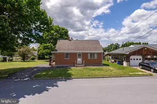 420 Maple Hill Ave, Shippensburg, PA 17257 - Photo 3