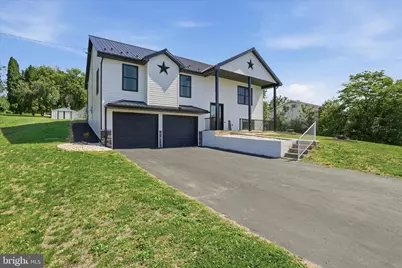 15 Canterbury Drive, Chambersburg, PA 17201 - Photo 1